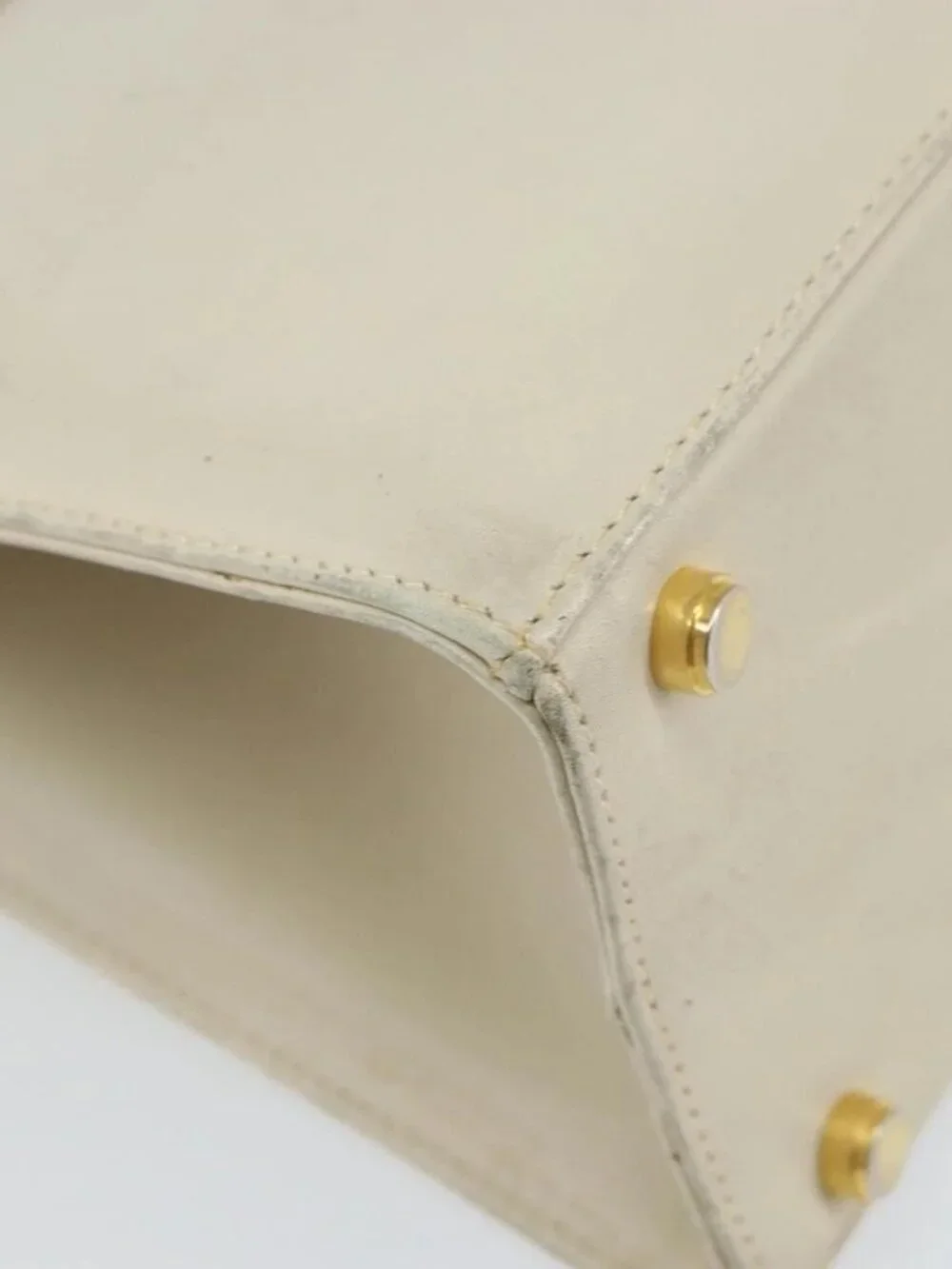 Salvatore Ferragamo Vala Hand Bag Leather White Gold Auth 166678